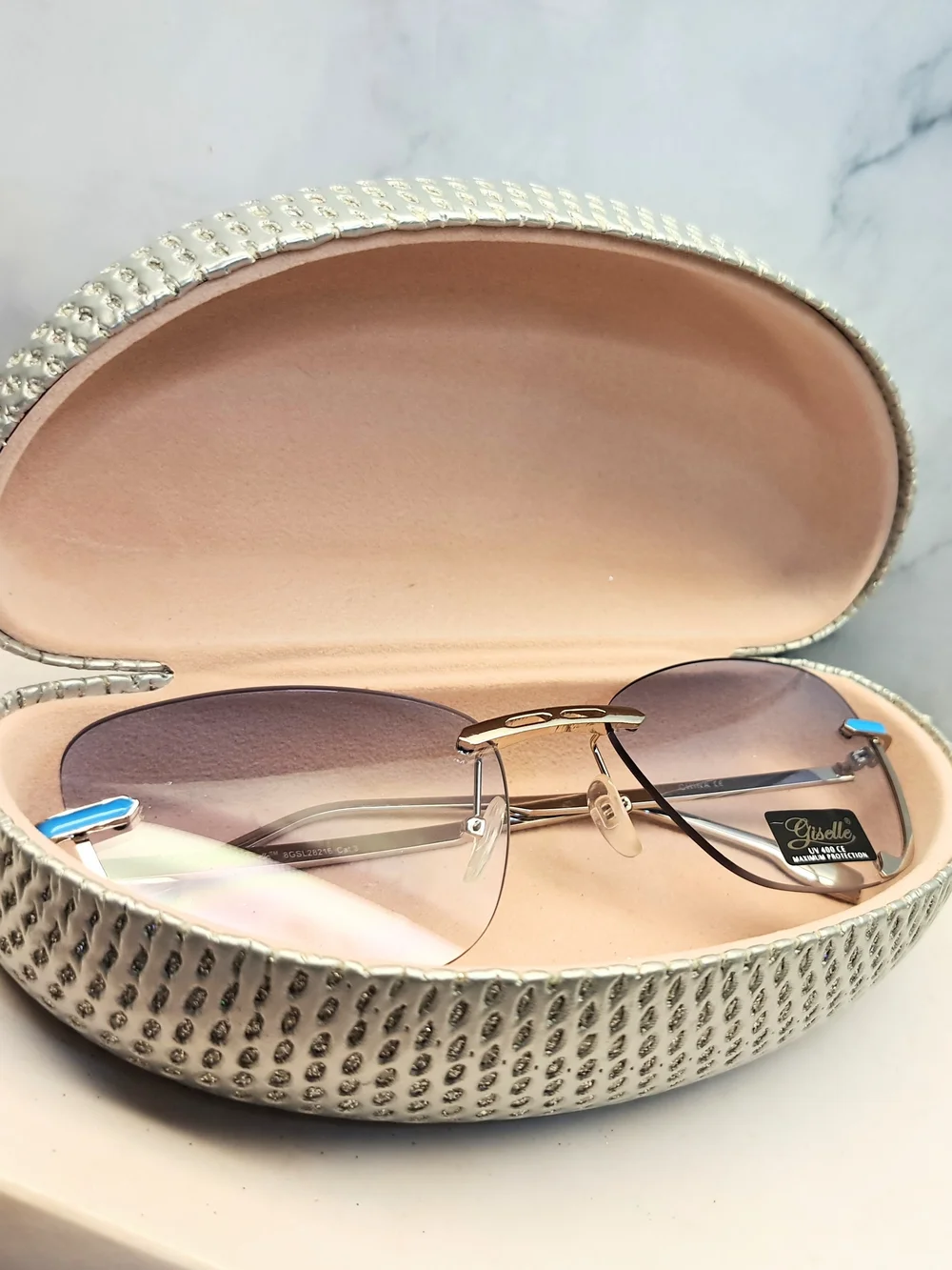 NEW Sunglass Bundle, Sassy Trendy Shades w/ Shimmer case, Modern Sunglasses